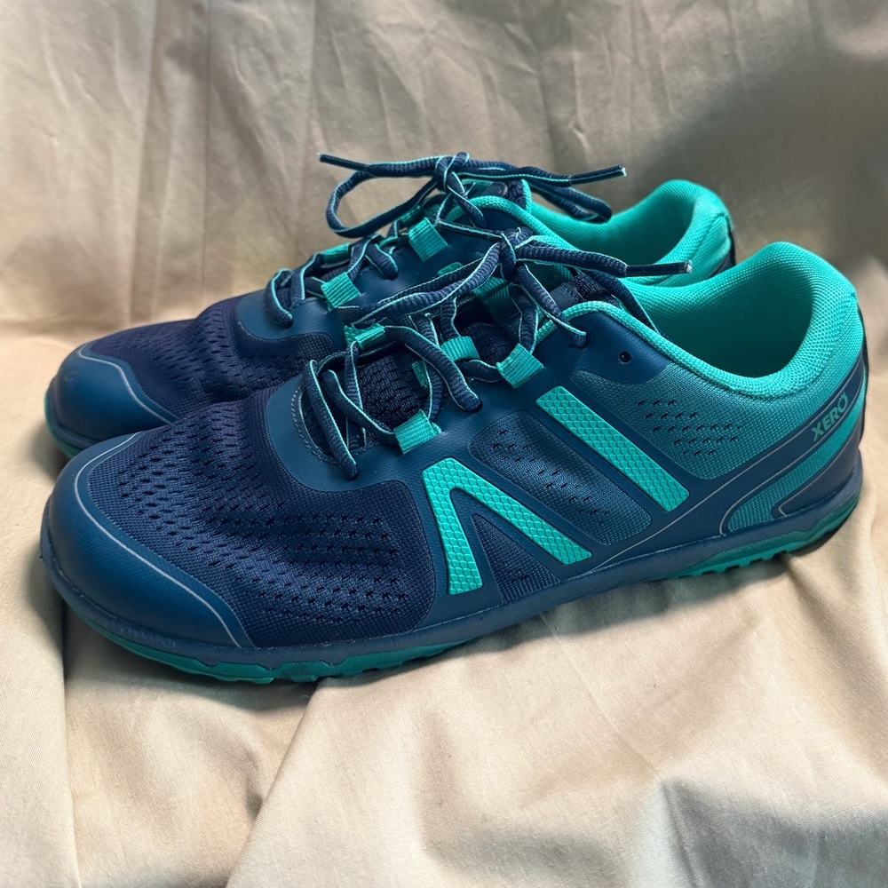 Xero HFS 2 Barefoot Shoes - Picture 3 of 8